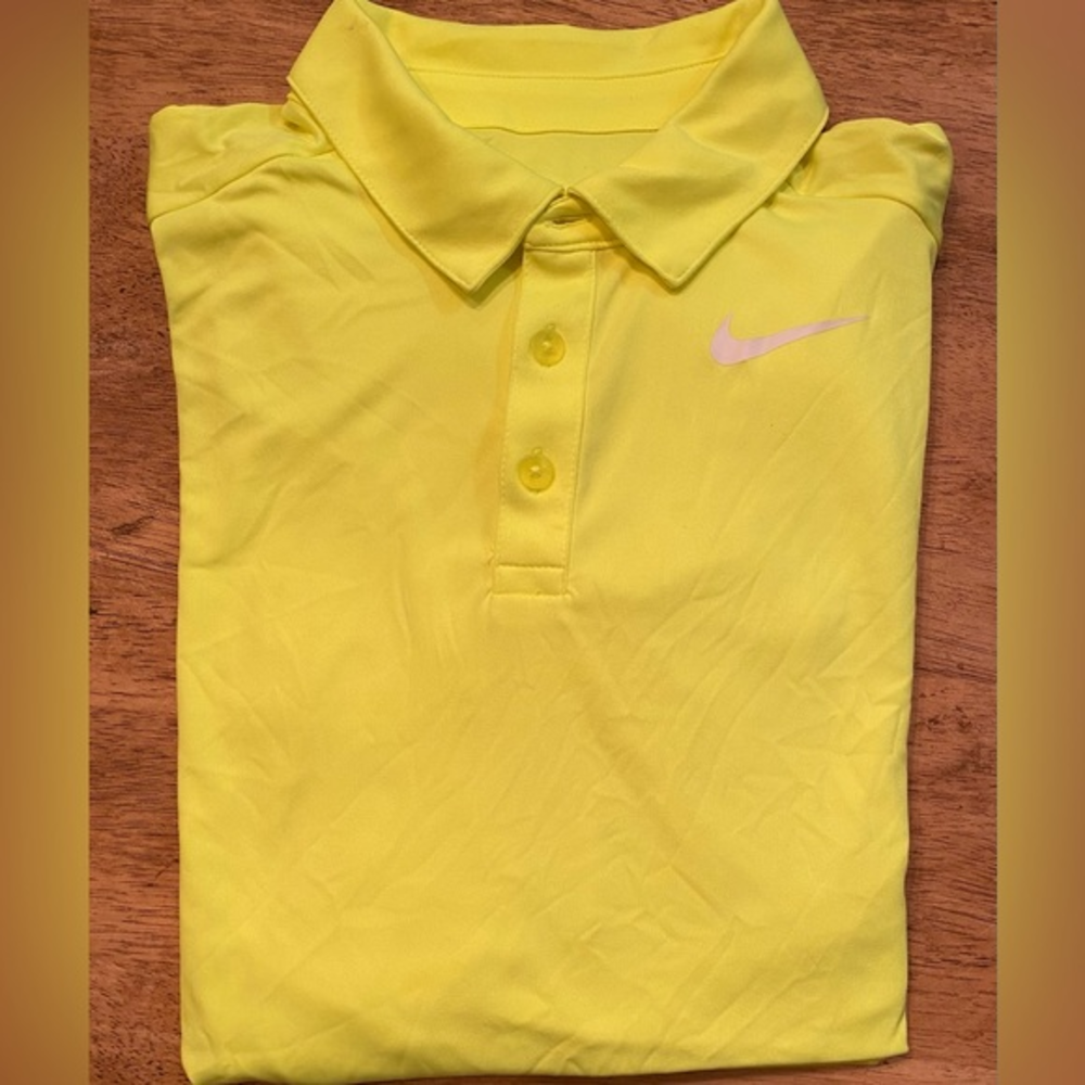 Nike Dri Fit Boy’s X Large 3 Button Collar‎ Short Sleeve Neon Yellow Golf Shirt
